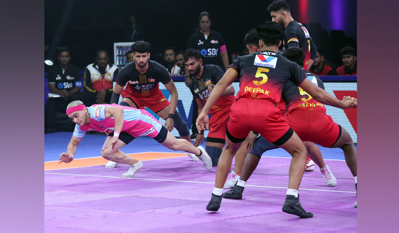 Bengaluru Bulls defeat Jaipur Pink Panthers in a thrilling 28-23 victory