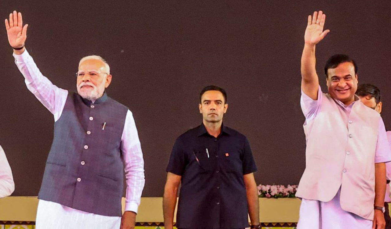 PM Modi accuses Congress of undermining Indian Army and backing Pak-groomed terrorists