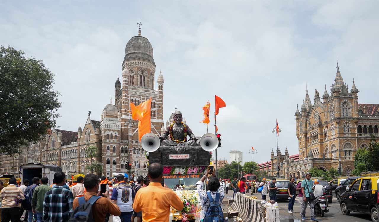 Beed police told to review 400 Maratha quota cases, report in 8 days