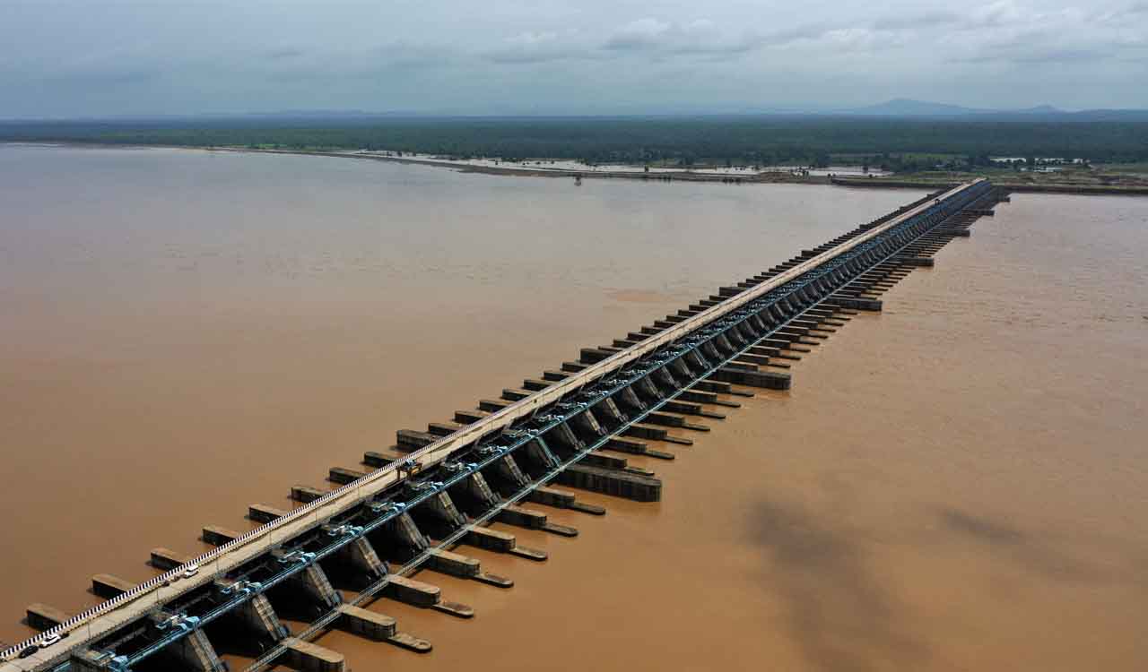 Rewind: Lifting rivers, Media and Myth—Celebrating Andhra, questioning Telangana