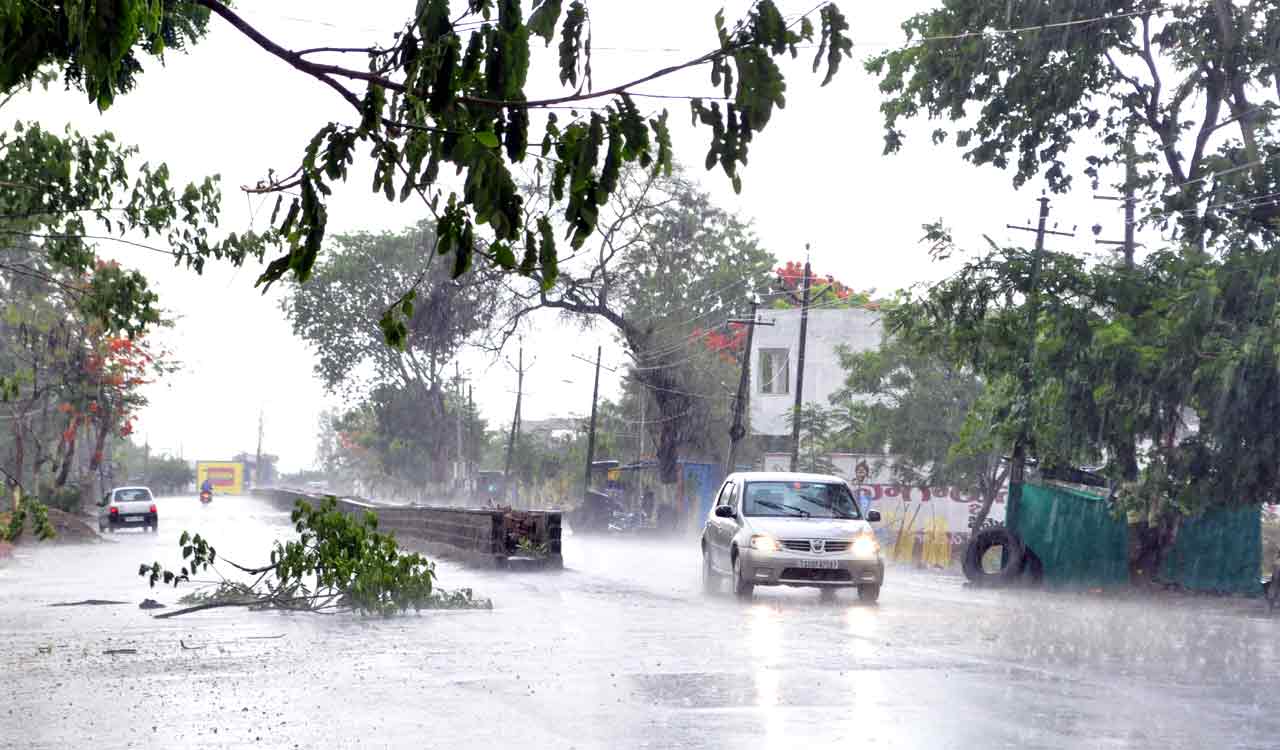 Heavy rains disrupt daily life in Hyderabad as roads and colonies inundated