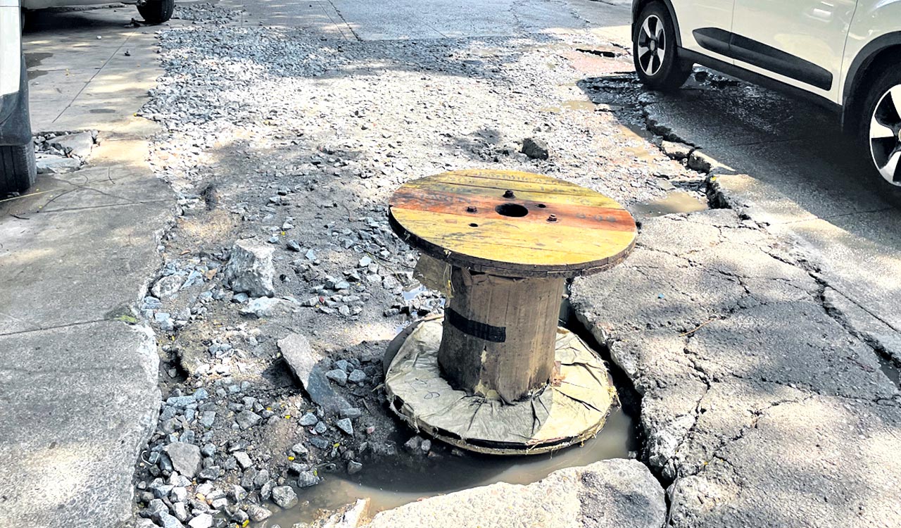 Hyderabad commuters struggle amid heavy rains and road damage