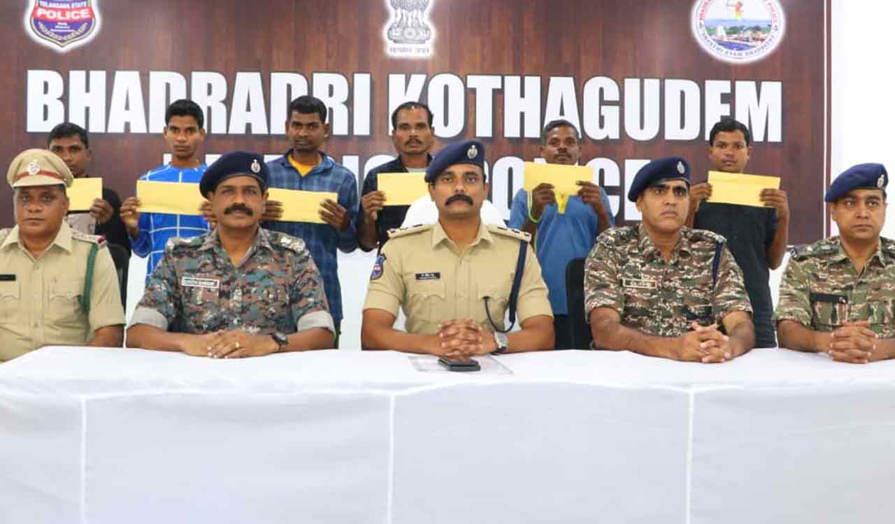 Six Maoists from Chhattisgarh surrender before police in Kothagudem