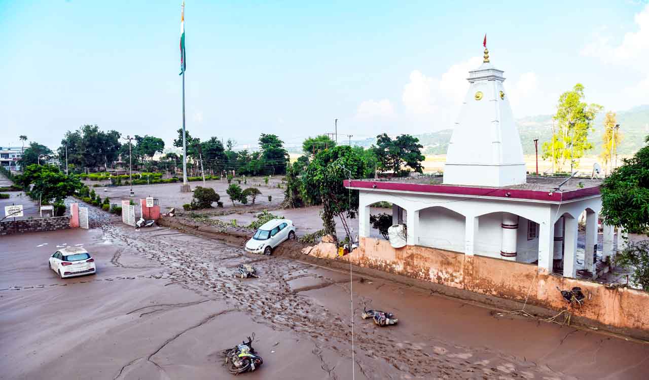 Red alert in J&K as heavy rain, flash floods and landslides loom
