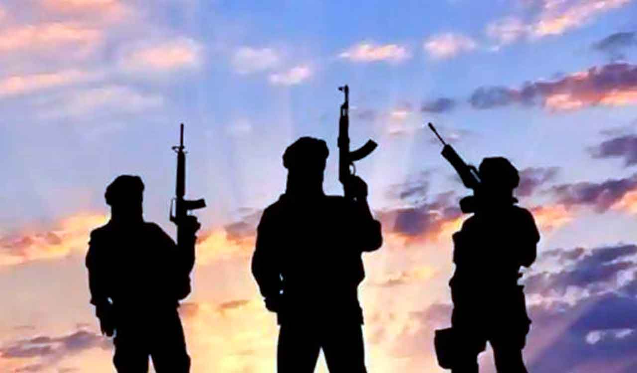 5 militants killed, 6 policemen injured in gunfight in northwest Pakistan