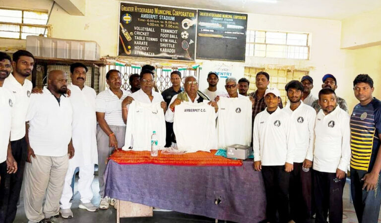 Ex-MP V Hanumanth Rao donates cricket kits to Amberpet CC