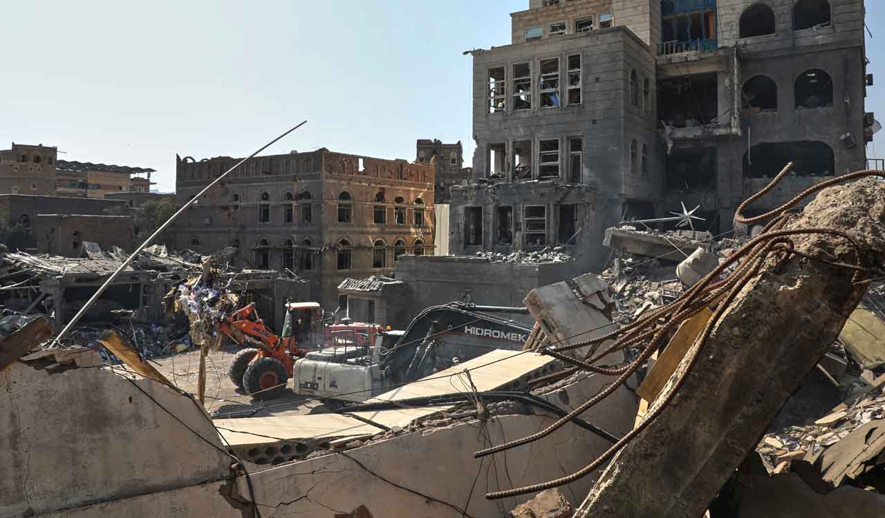 At least 32 killed in Gaza as Israeli airstrikes intensify amid evacuation orders