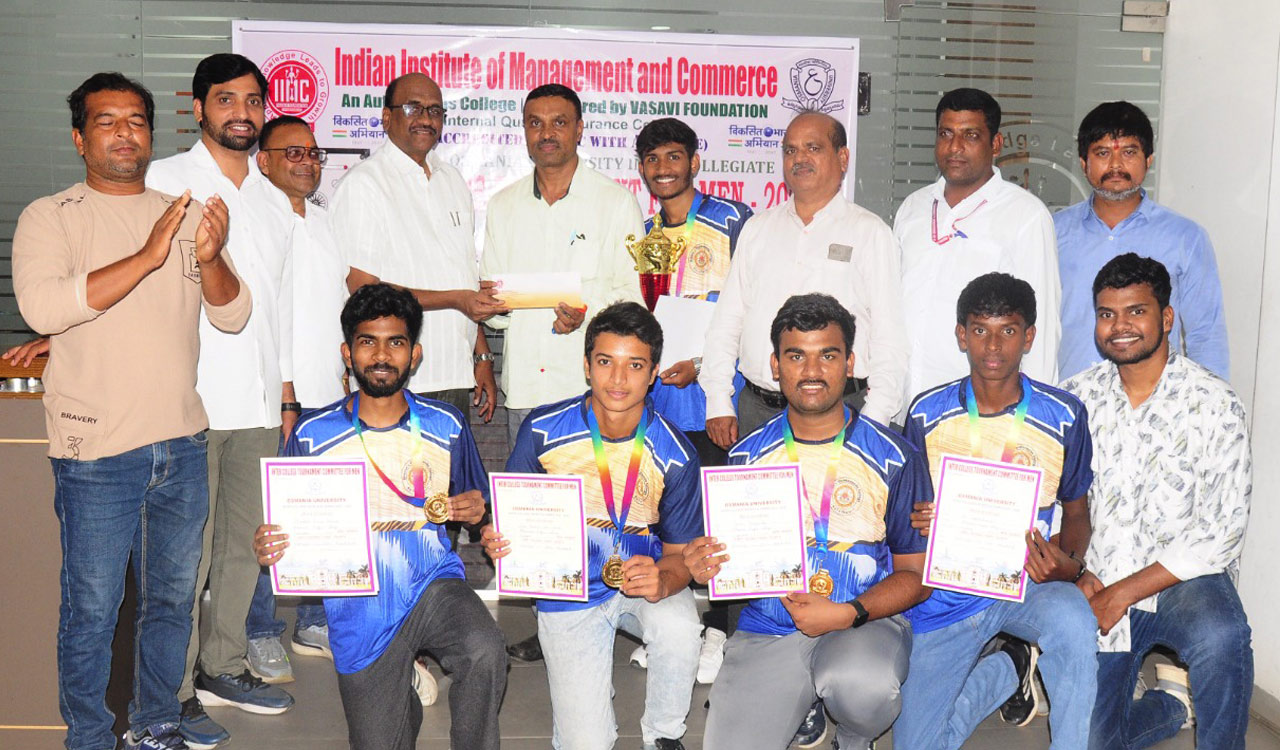 Bhavan’s Vivekananda College wins OU inter-college carrom championship