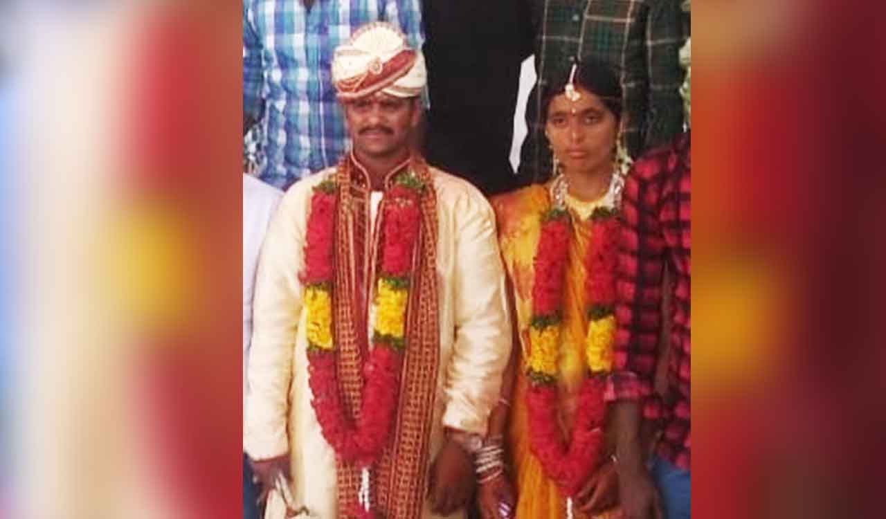 Jogulamba Gadwal man dies after wife pours hot oil during quarrel