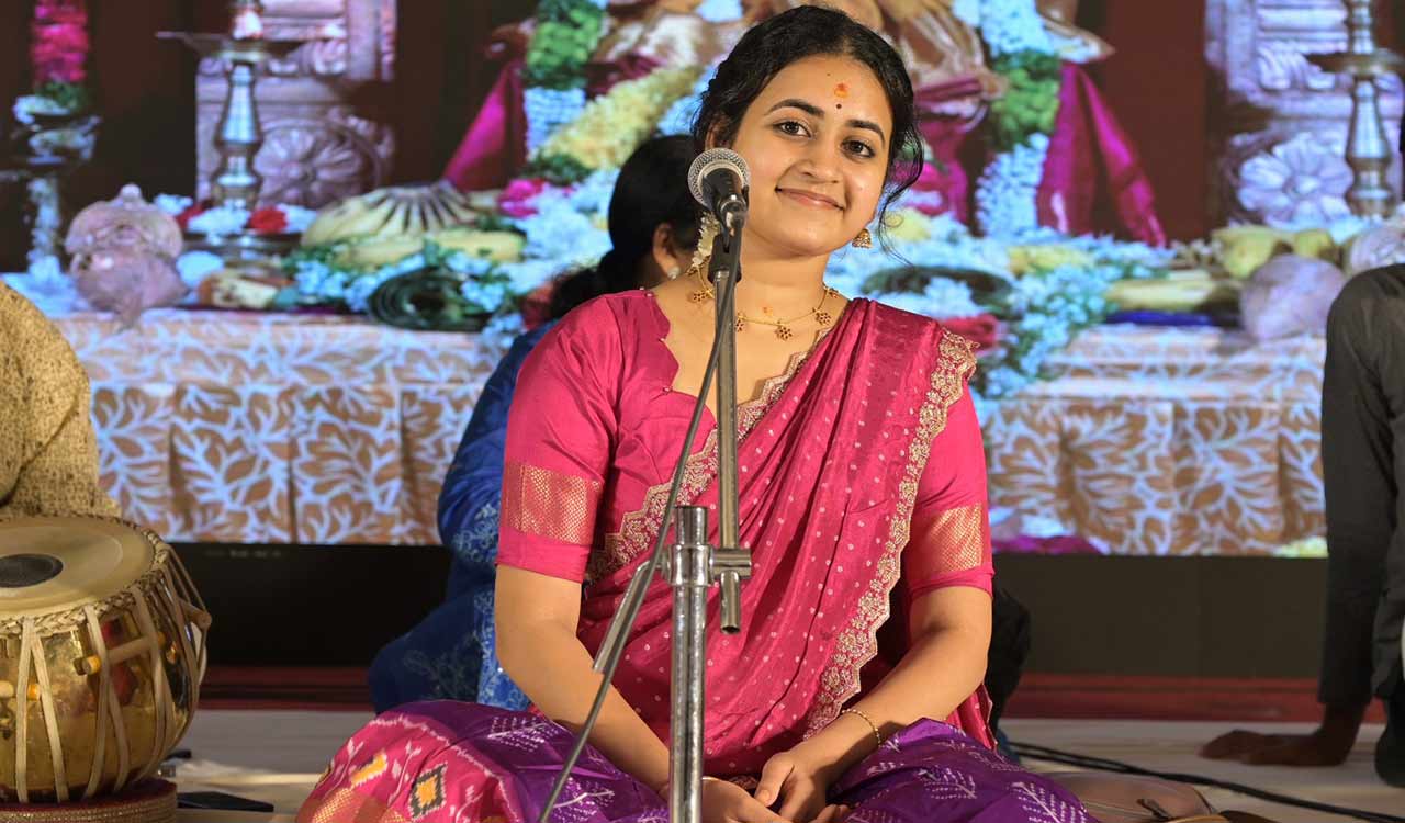 Sooryagayathri’s Bhakti Raga illuminates Paramparaa’s festive stage in Hyderabad