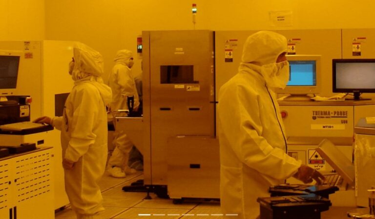 India unveiled its first fully indigenous 32-bit chip ‘Vikram,’ developed by ISRO’s Semi-Conductor Laboratory, at Semicon India 2025, marking a milestone in the nation’s semiconductor mission and reducing dependence on imports.