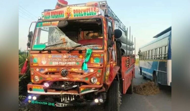 A borewells drilling truck hit a mini-goods vehicle killing three persons in Hanamkonda.