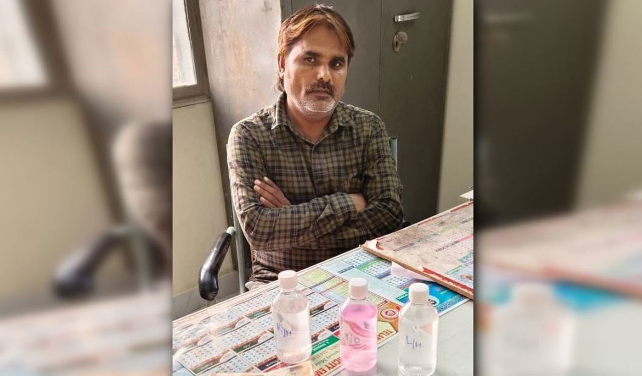 ACB arrests Assistant Engineer for taking bribe in Rajendranagar