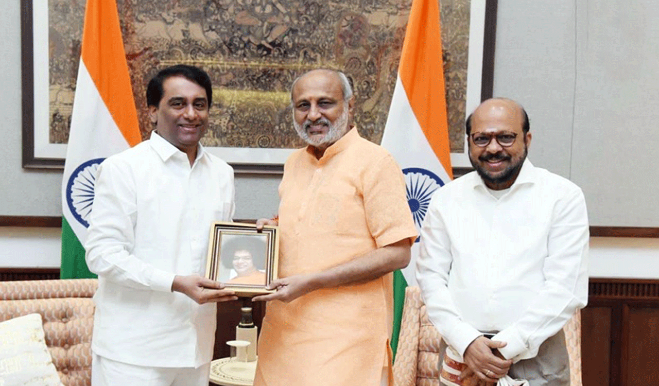 Vice President to attend 100th birth anniversary of Sri Sathya Sai Baba