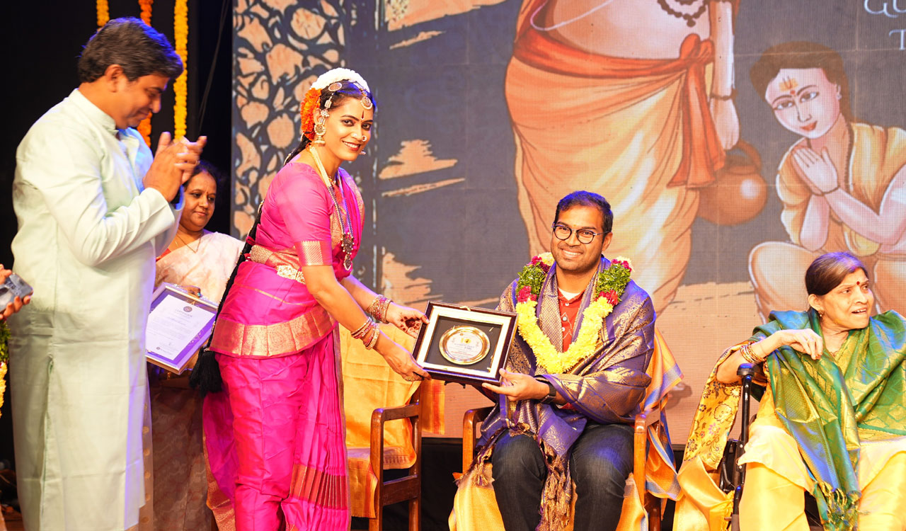 ASBL celebrates 10th anniversary with Kuchipudi performances at Bharatiya Vidya Bhavan