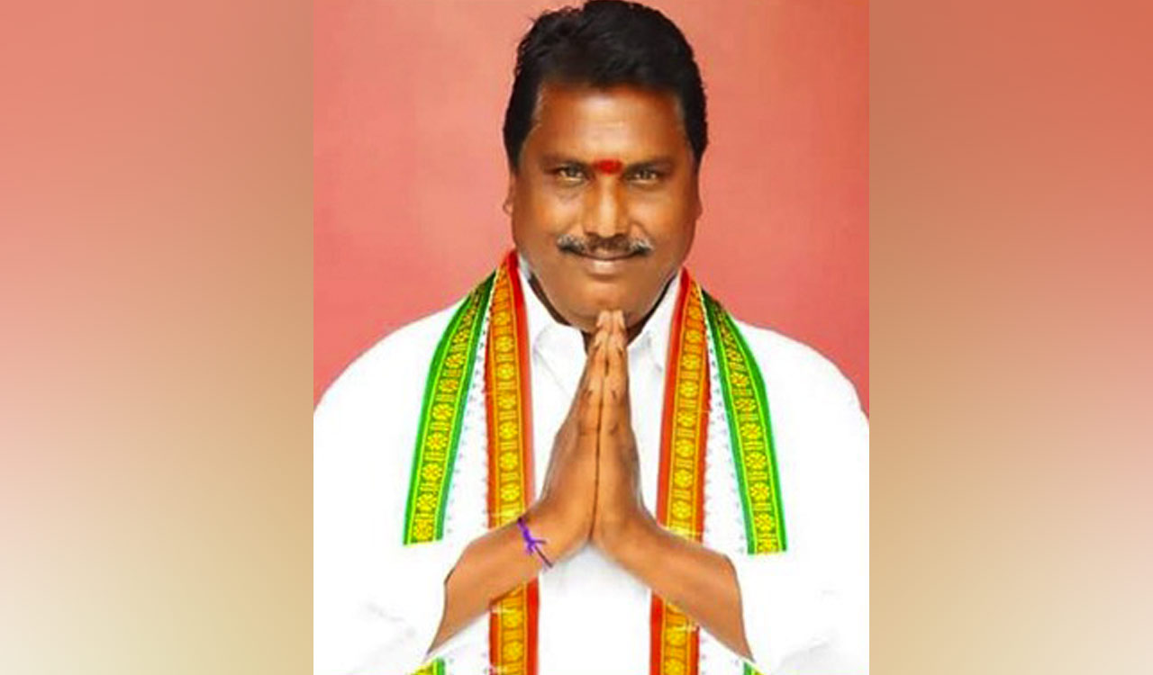 Adluri’s outburst against Prabhakar exposes rift within Congress cabinet