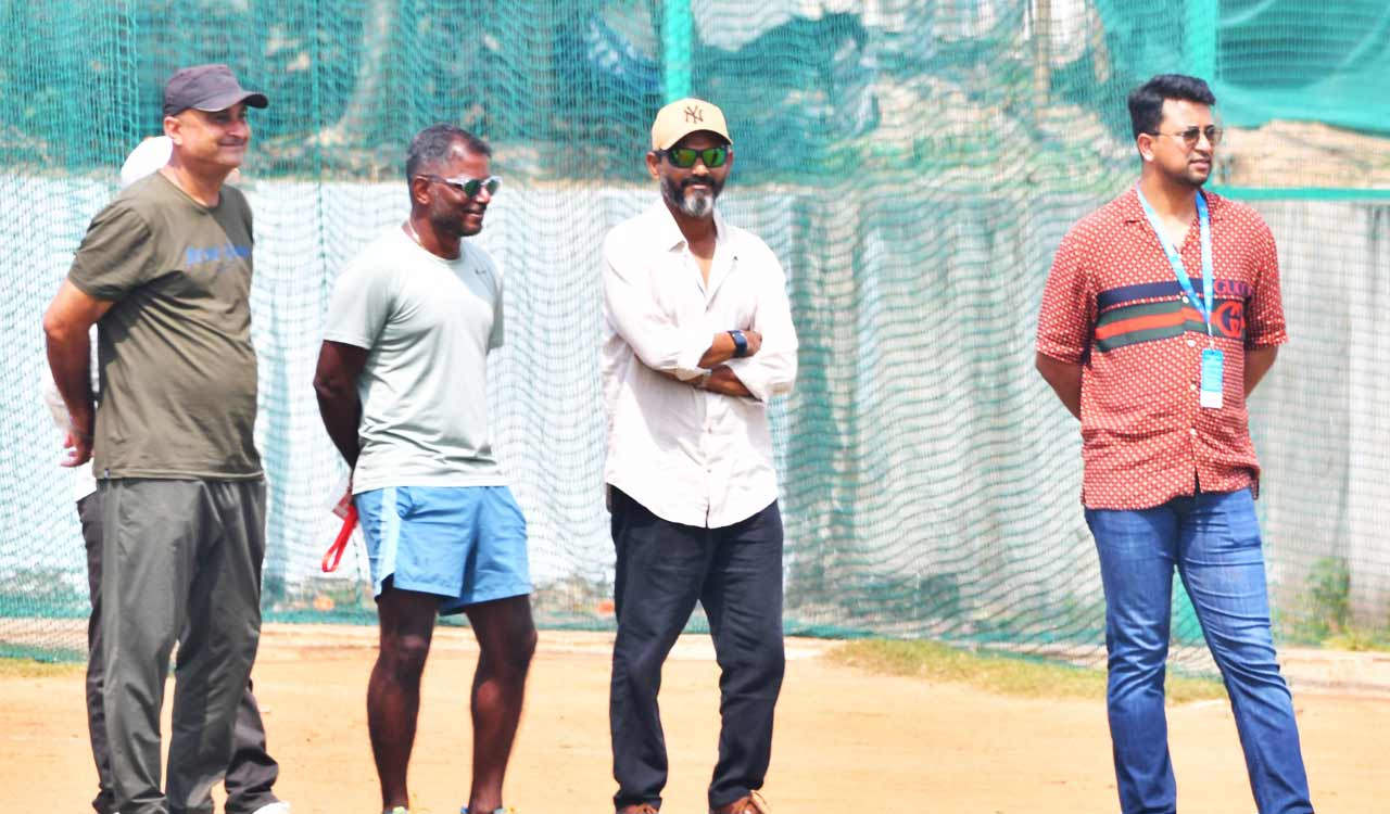 Former Hyderabad cricketers relive memories while watching Ranji Trophy opener