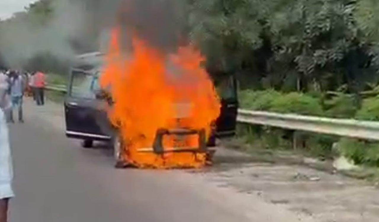 Car catches fire on Outer Ring Road in Sangareddy; passengers escape safely