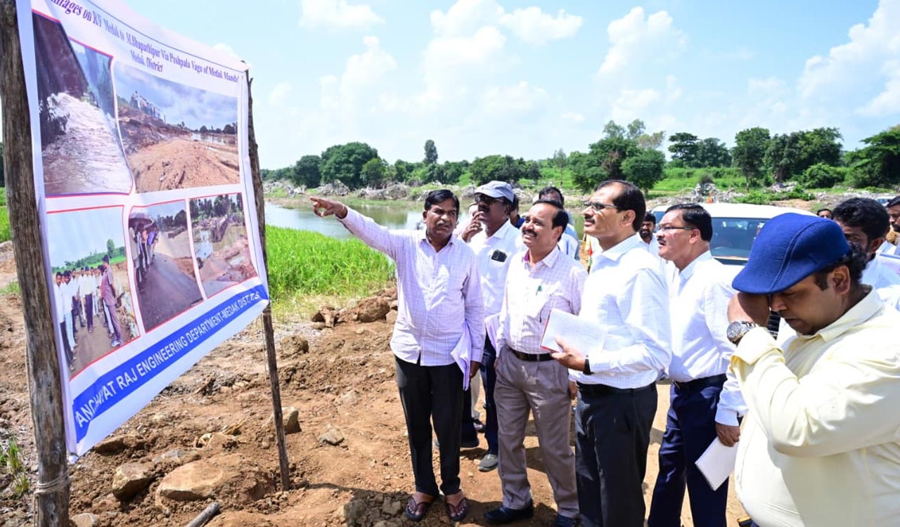 Central team assesses rain damage in Medak district