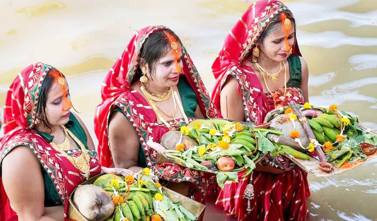 Four-day Chhath Puja concludes with ‘Usha Arghya’ across India