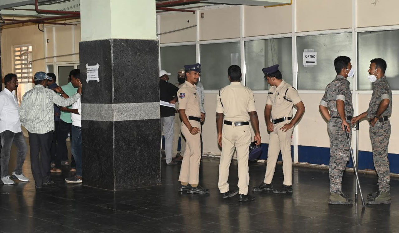 Constable murder accused attempts escape from hospital, killed in encounter in Nizamabad