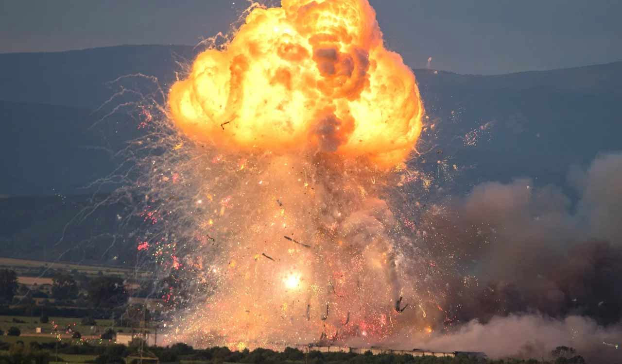 19 dead or missing in Tennessee military explosives plant blast