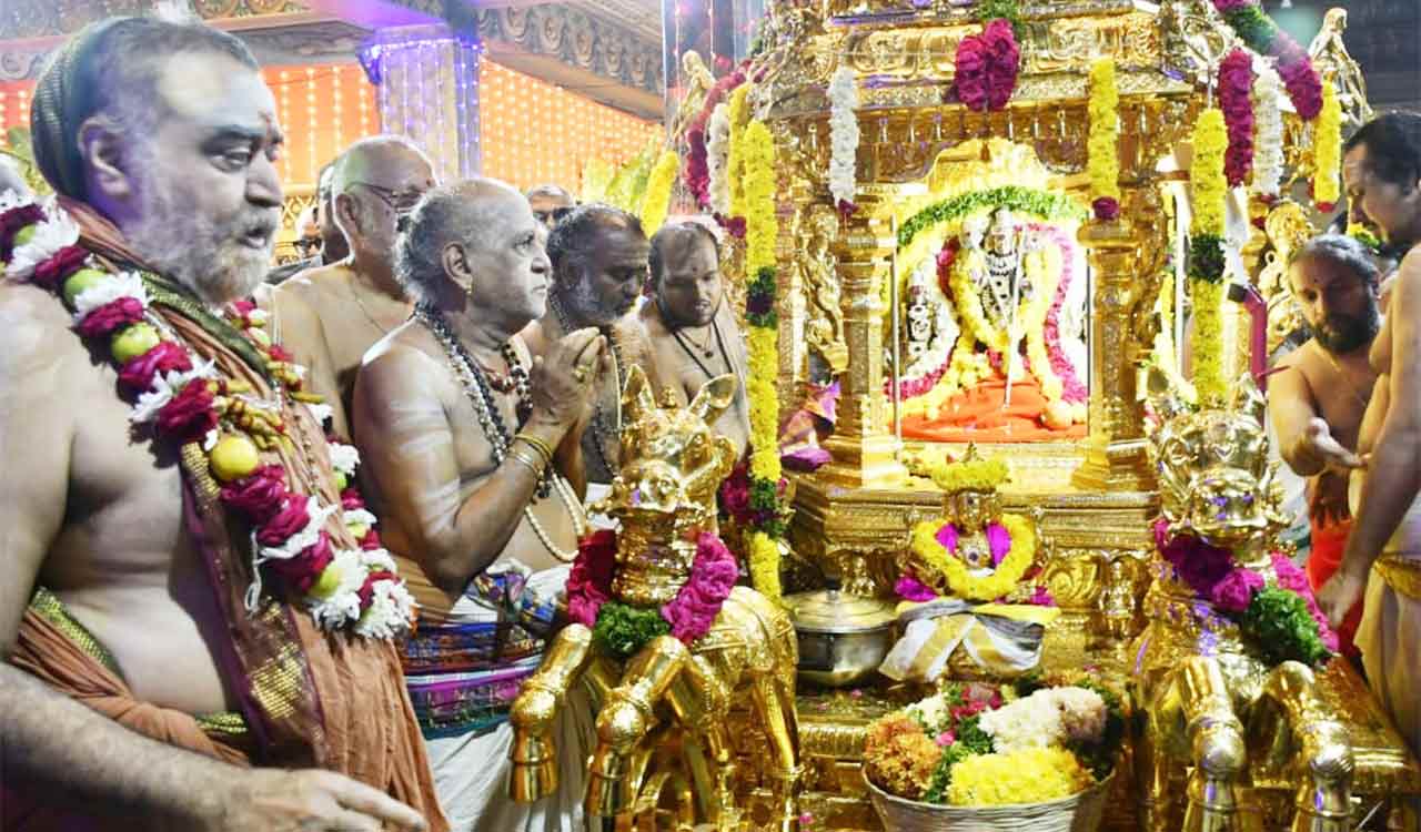 Hyderabad: Golden chariot of Lord Subrahmanya Swamy inaugurated at Skandagiri temple
