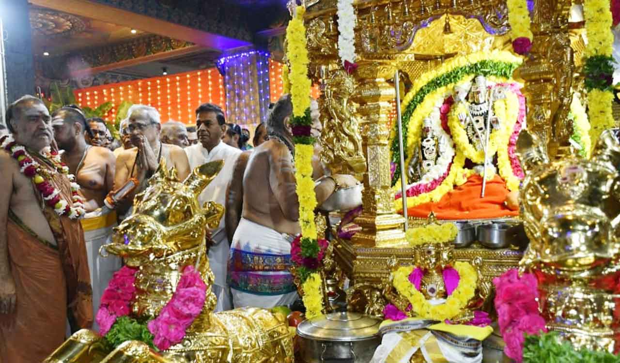 Hyderabad: Golden chariot of Lord Subrahmanya Swamy inaugurated at Skandagiri temple