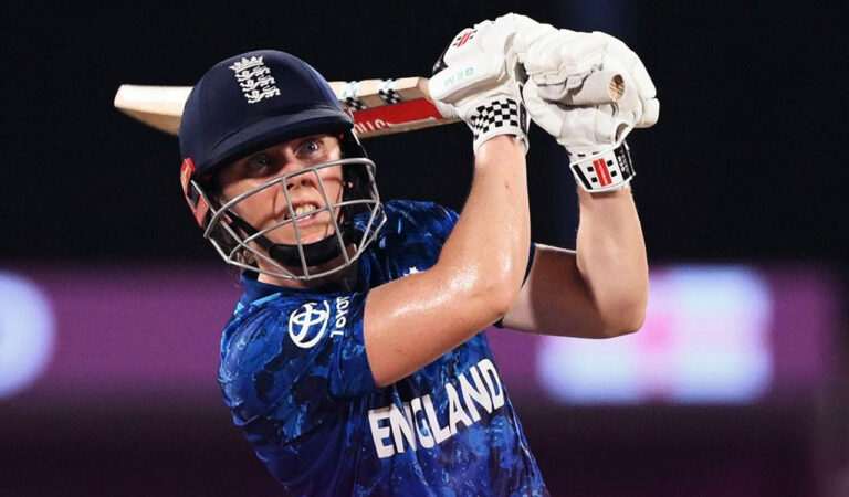 Women's World Cup: Heather Knight anchors England to tense win over Bangladesh