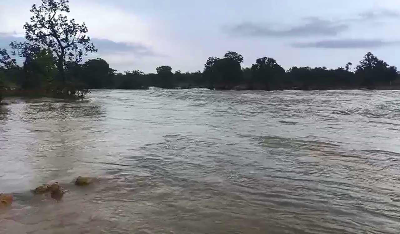 Heavy rains lash Vikarabad, Kotipally project brims over, road links cut off