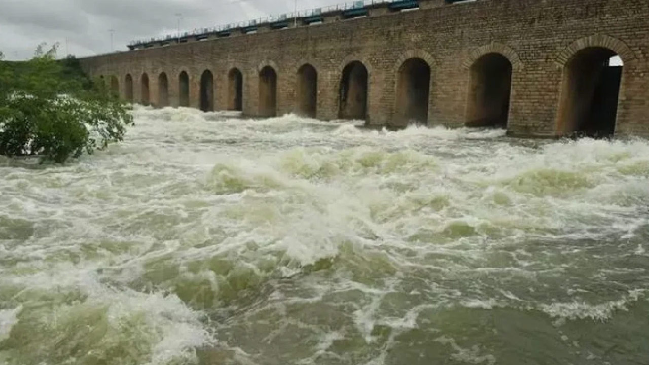 Twin reservoirs release surplus water following Hyderabad rains