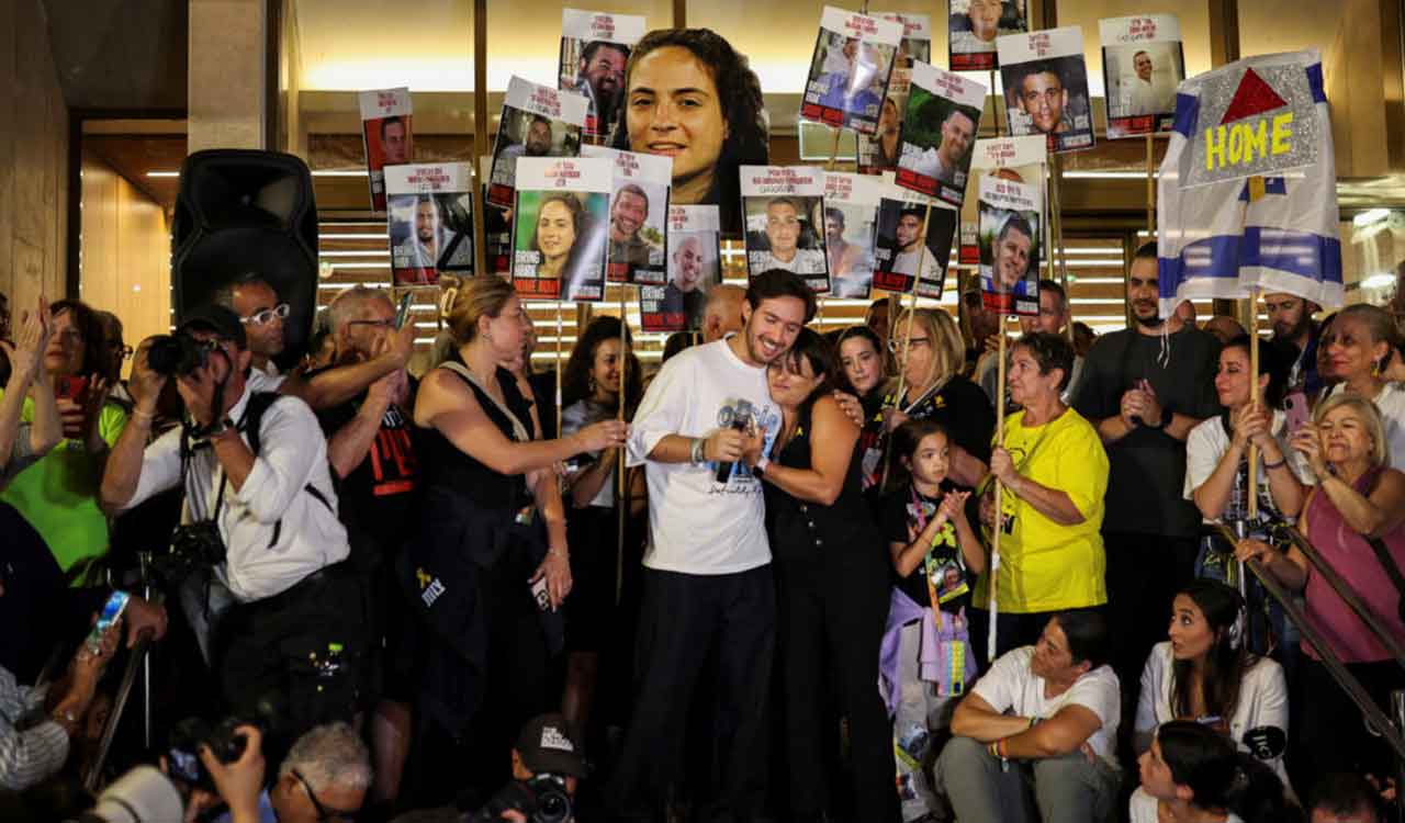 Israel prepares to welcome last living hostages from Gaza as ceasefire holds