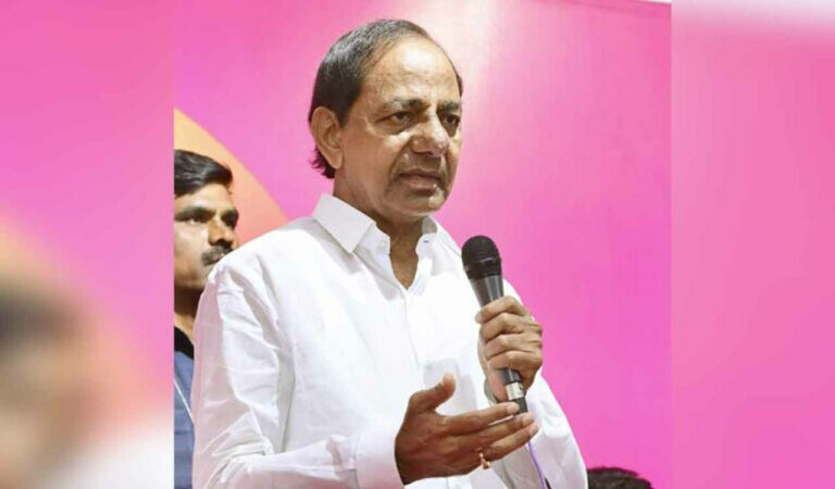 KCR extends Dasara greetings