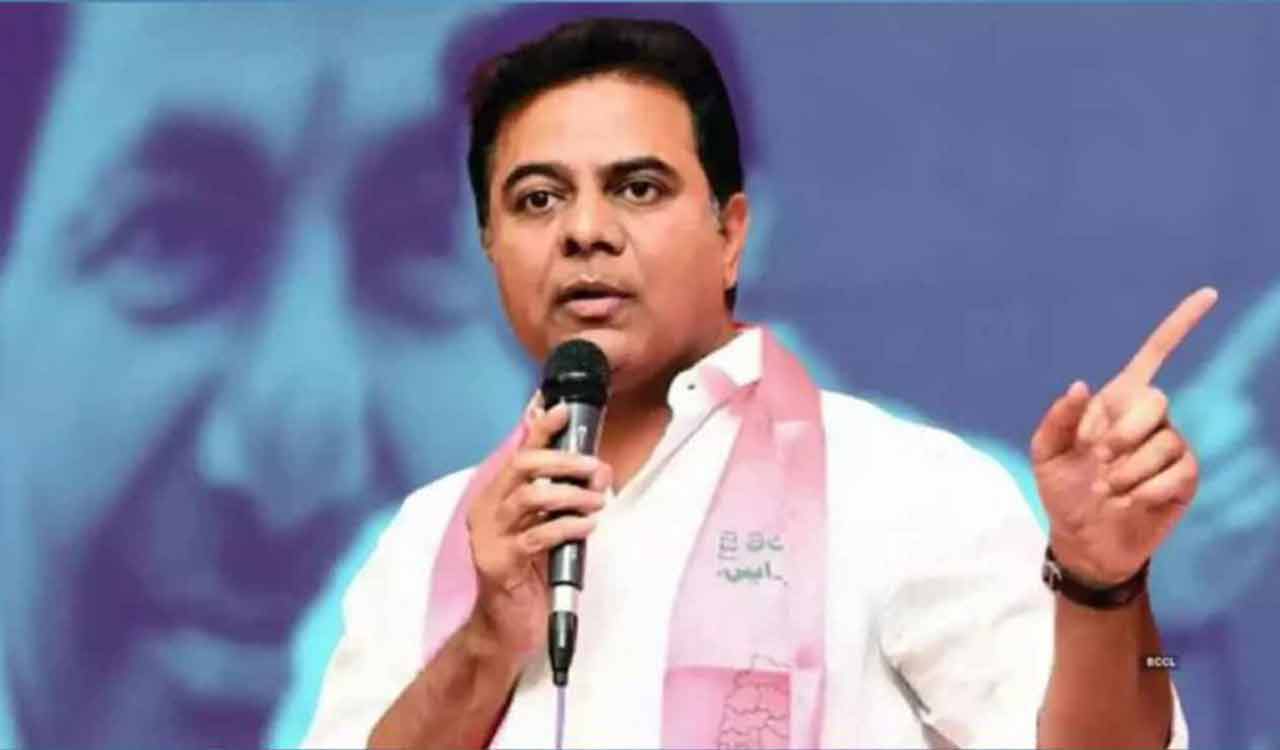 KTR criticises Congress, says people ready to reject ruling party at ballot