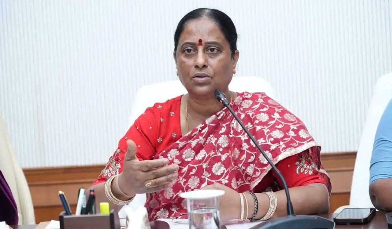 High drama at Konda Surekha’s residence exposes infighting over Medaram contracts