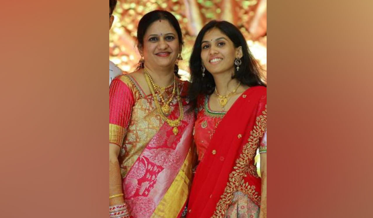 Bodies of mother and daughter identified after Kurnool bus accident