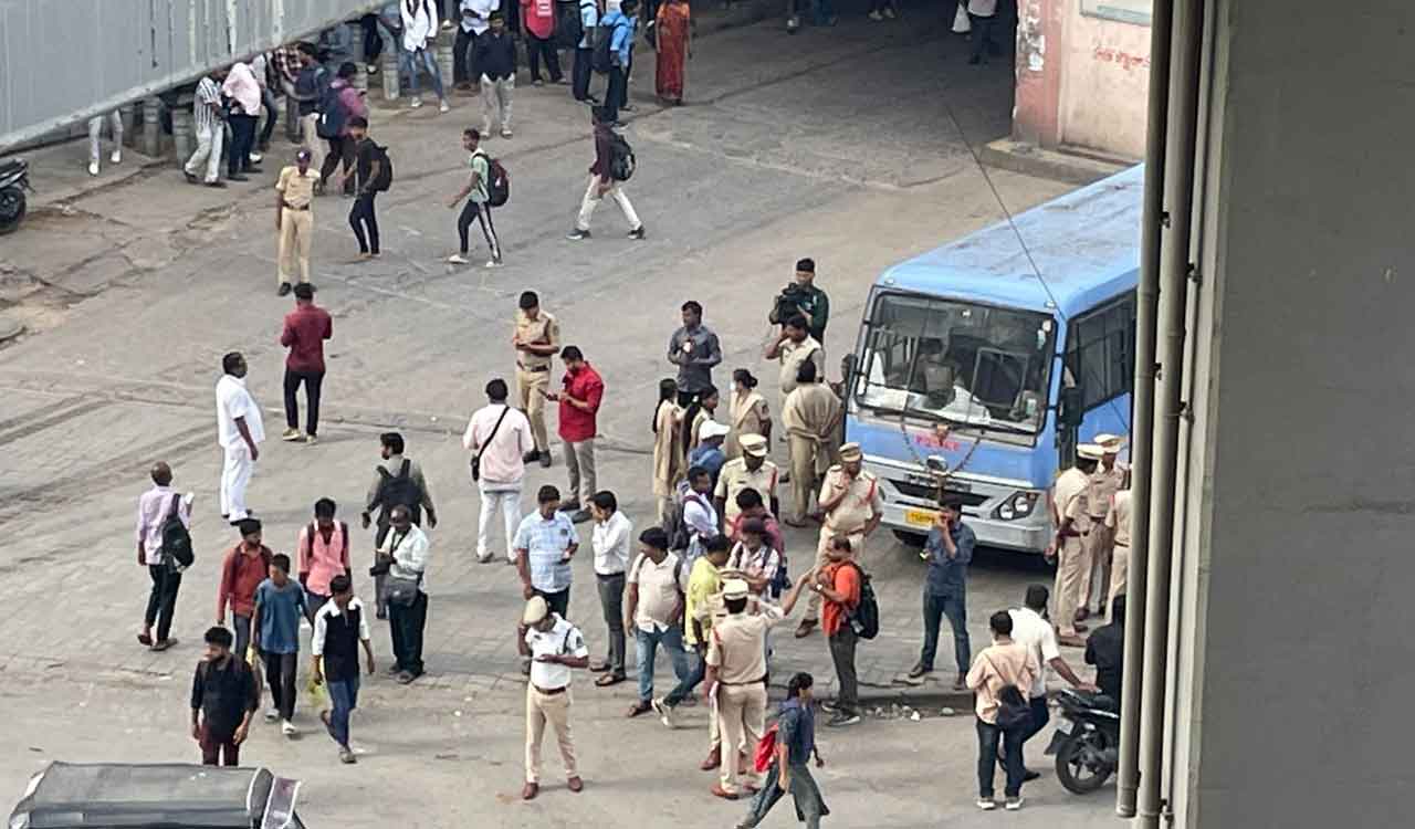 After house arrest, BRS legislators to stage “Chalo Bus Bhavan” protest