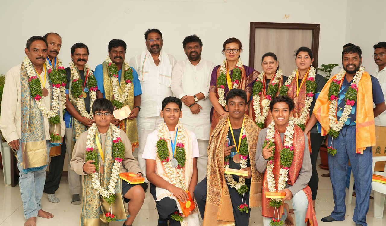 Telangana sports minister felicitates state squad for stellar performance at National Pickleball Championship