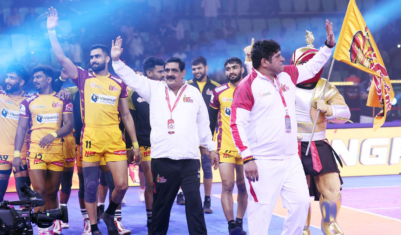 Telugu Titans qualify for PKL Season 12 playoffs with 40-31 win over Puneri Paltan