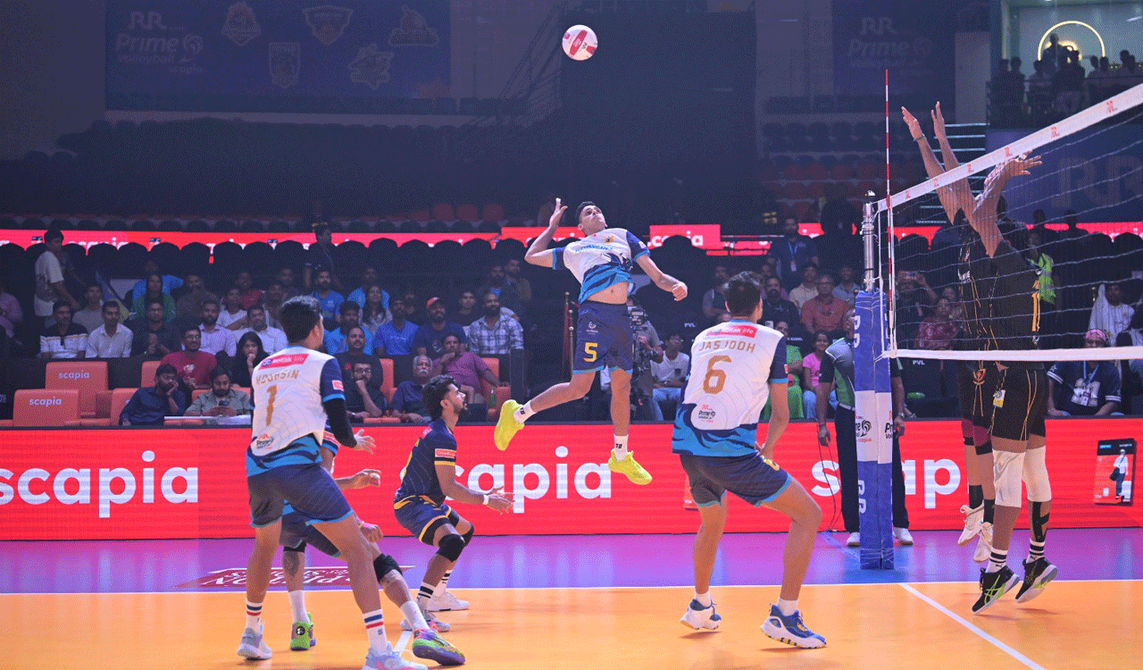 Kochi Blue Spikers defeat Ahmedabad Defenders in thrilling RR Kabel Prime Volleyball League match