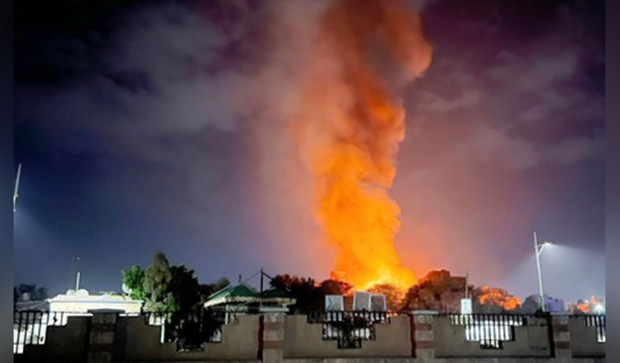 Pakistani airstrikes kill five in Kabul; 20,000 families displaced in Kandahar