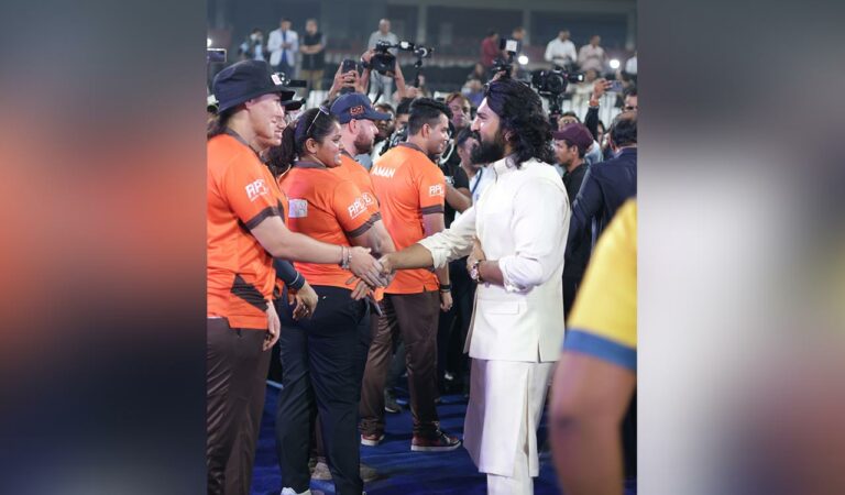 Film star Ram Charan interacting with the archers at the Archery Premier League in Delhi.