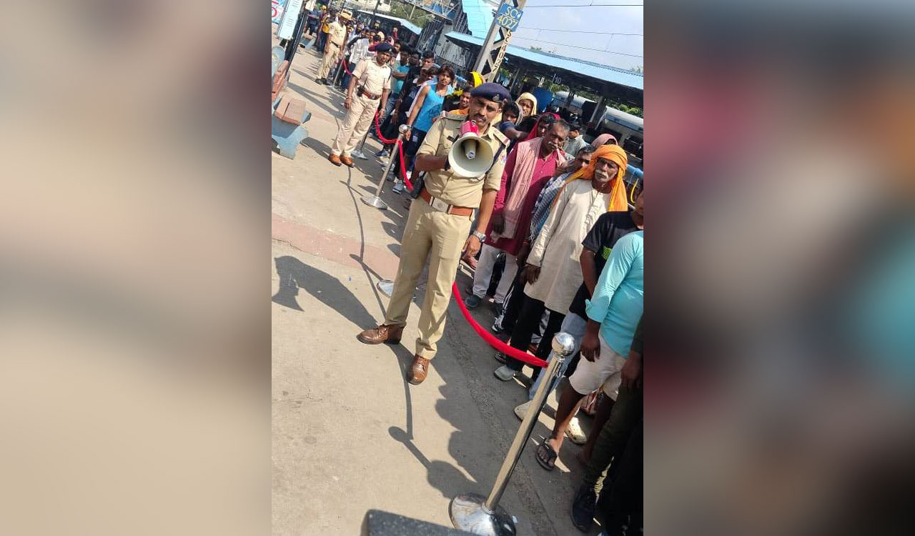 SCR launches coordinated plan to manage festival rush at key stations