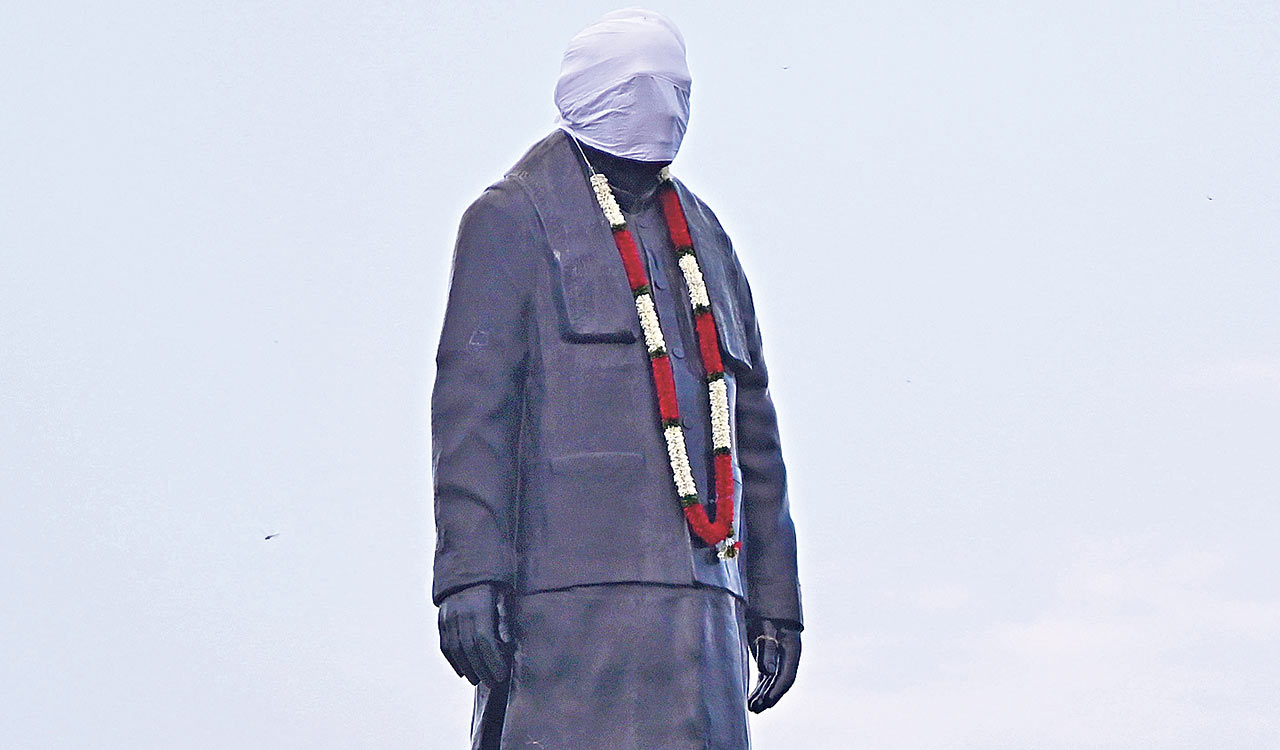 GHMC drapes statues of political icons as Model Code of Conduct comes into effect in Jubilee Hills constituency