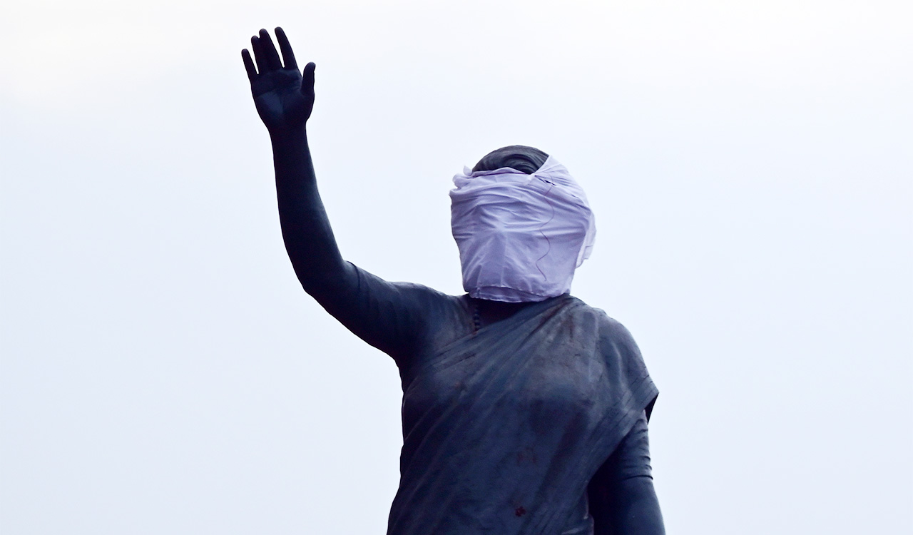 GHMC drapes statues of political icons as Model Code of Conduct comes into effect in Jubilee Hills constituency