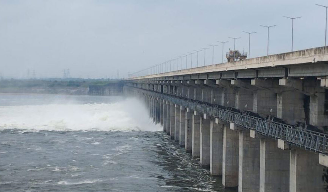 Yellampalli Project gates lifted as reservoir reaches full capacity