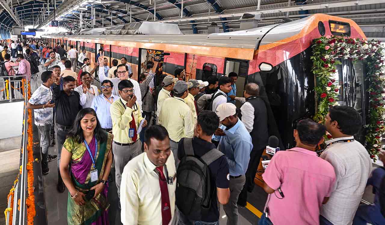 CM Nitish Kumar flags off Patna Metro, city enters new era of urban transport