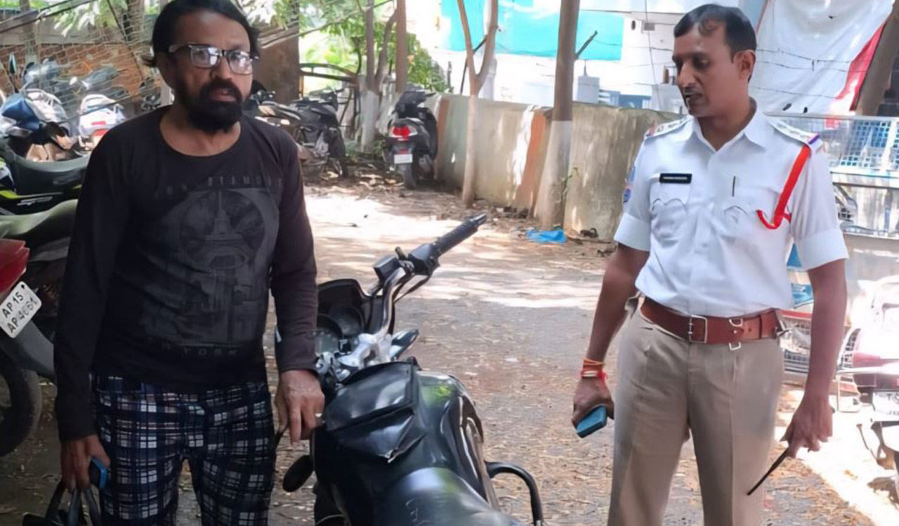 Biker racks up 277 pending challans worth Rs 79,845 in Karimnagar