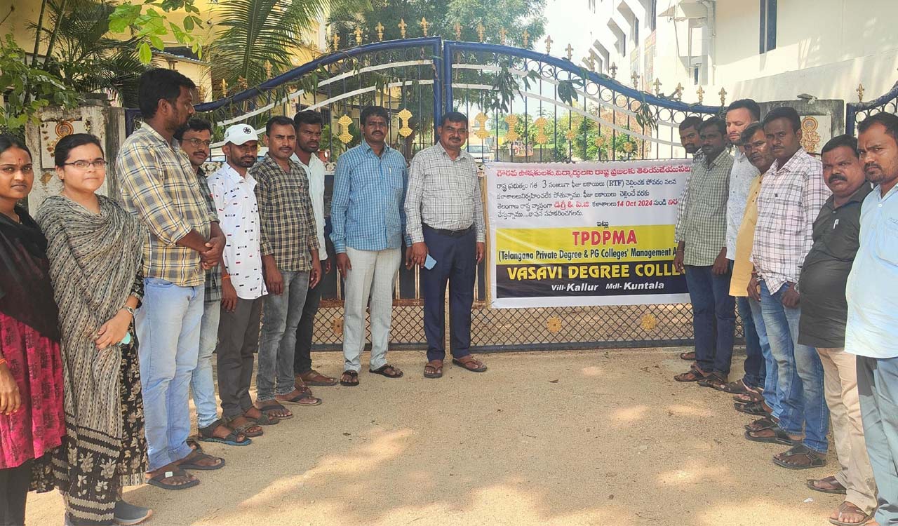 Telangana pvt colleges call for strike from Oct 13, FATHI slams govt over Dasara dues