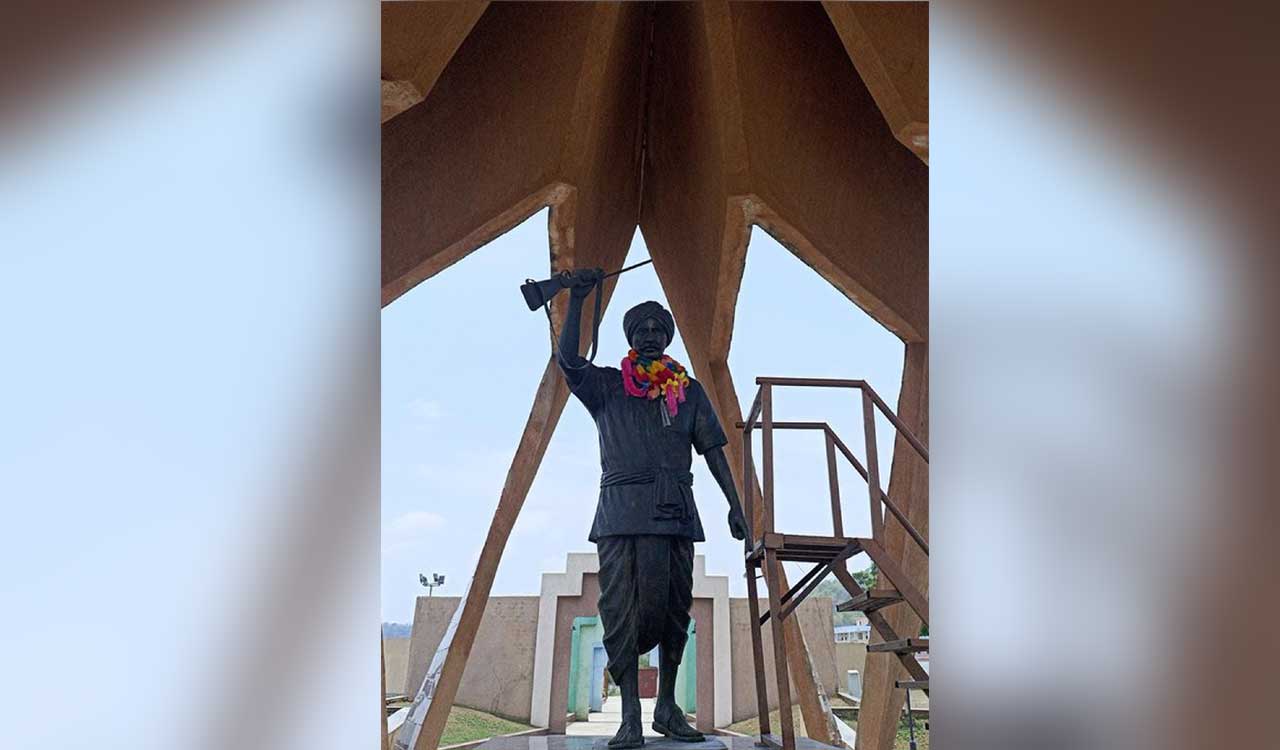 KTR, Harish pay tributes to tribal legend Kumram Bheem on death anniversary